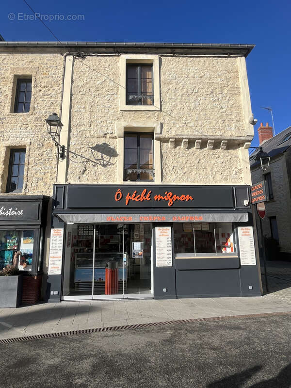 Appartement à PORT-EN-BESSIN-HUPPAIN
