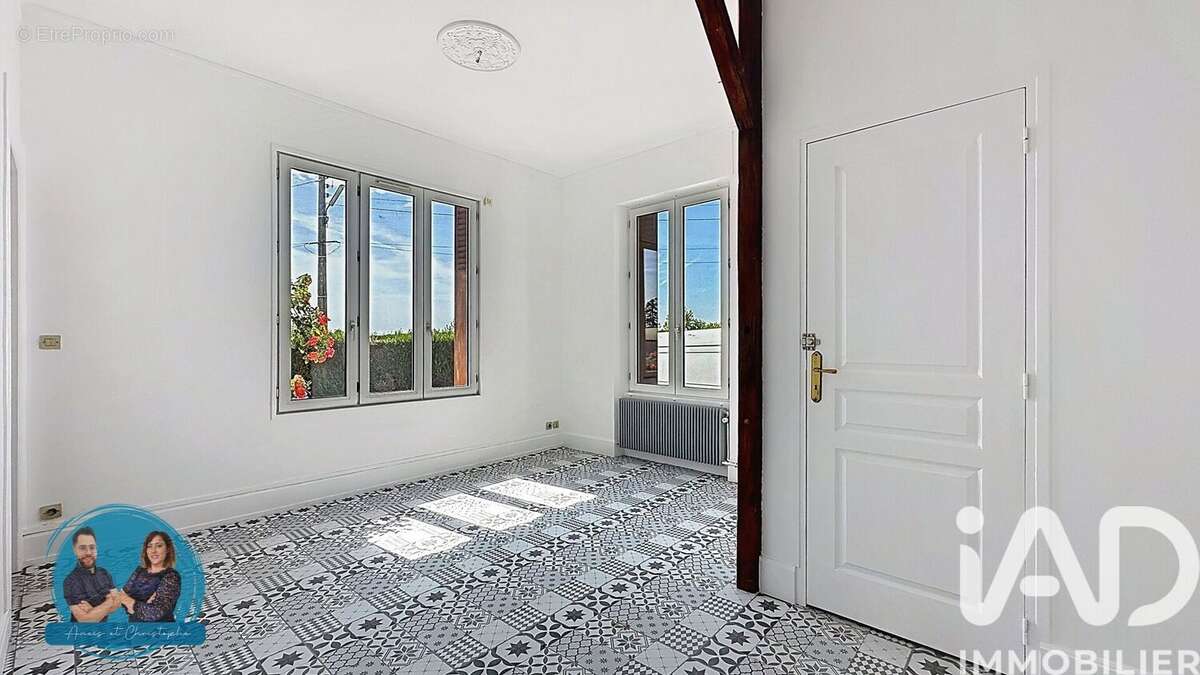 Maison 207 m² à Clevilliers  - photo 9