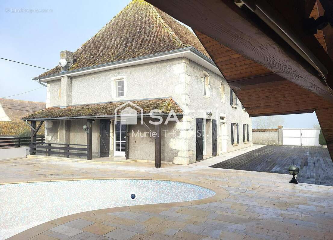 Photo 2 - Maison à VEYRINS-THUELLIN