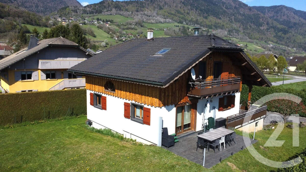 Maison à TANINGES