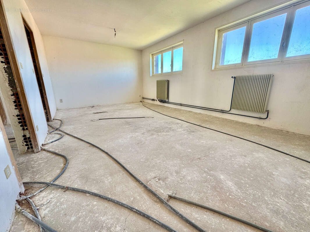 Lentigny 42155  maison à vendre  208m2 936m2 de terrain avec sous sol soit 314m2 - photo 6