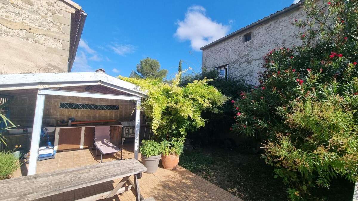 20250802100210 - Maison à CARCASSONNE