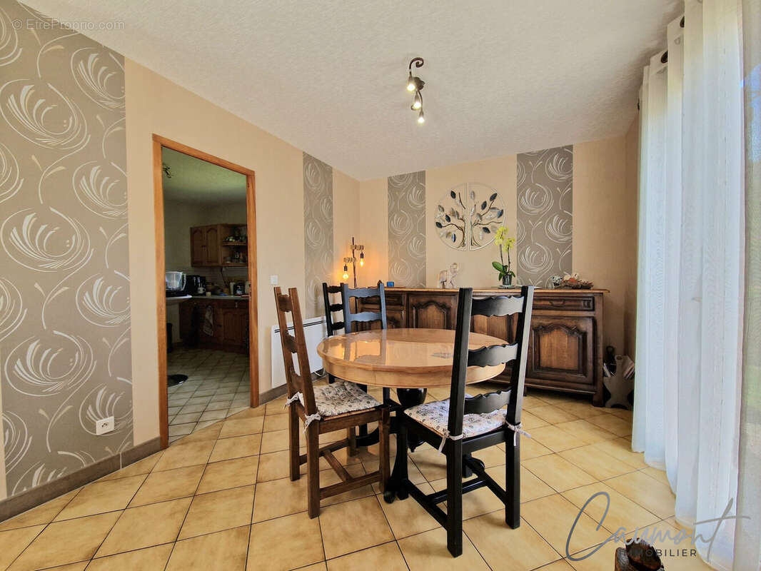 Maison à LILLEBONNE