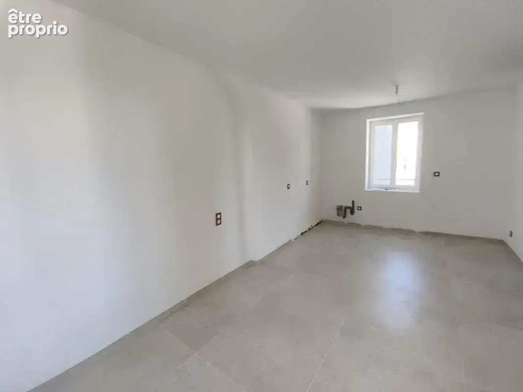 Monteux ? maison de ville entièrement rénovée avec cour privative et garage - photo 5