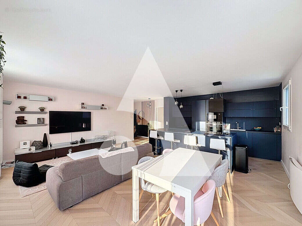 Appartement à RUEIL-MALMAISON