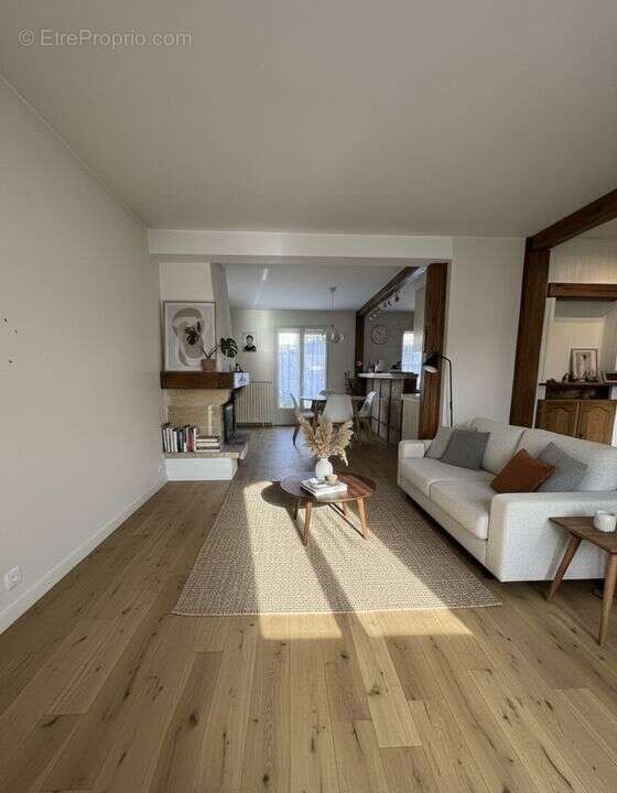 Maison à CHAMARANDE