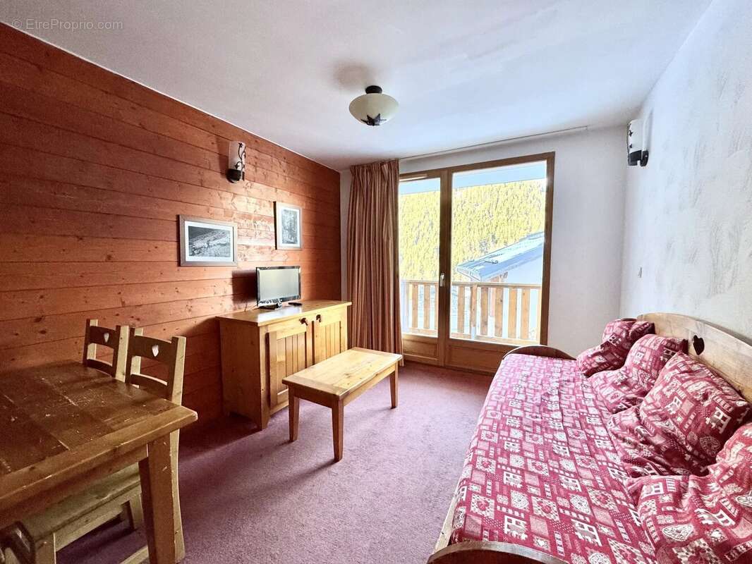 Appartement à AVRIEUX