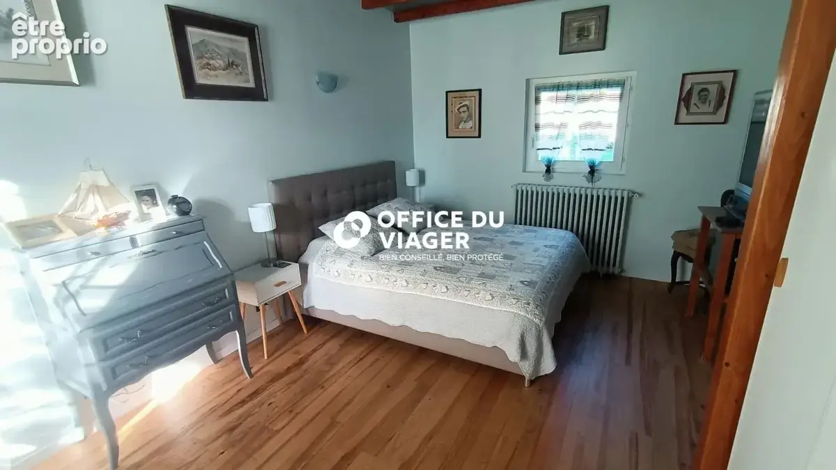 Ensemble immobilier - 8 pièces - 213,58 m² - photo 4