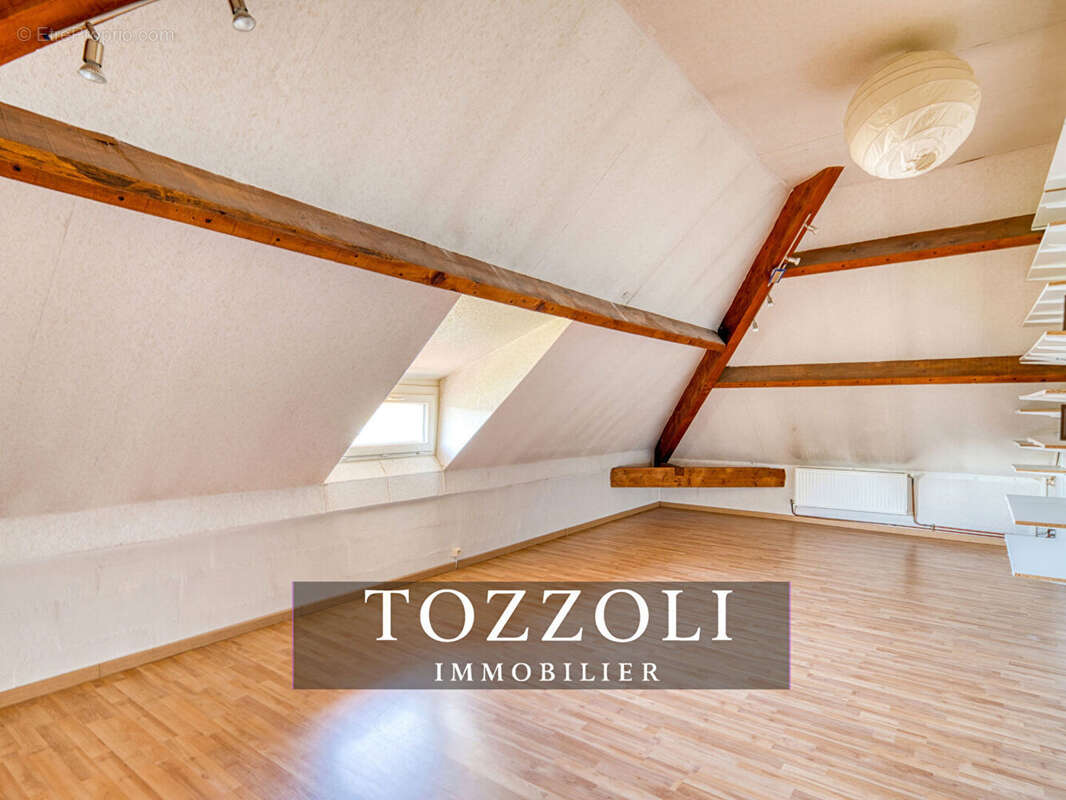 Maison à LA VERPILLIERE