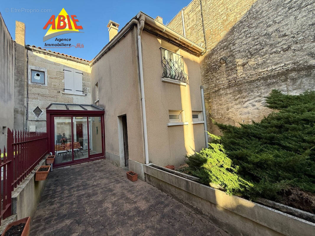 Photo 1 - Maison à MAGNE