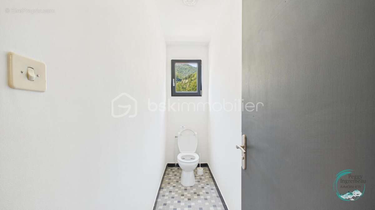 Appartement T3 avec jardin de 480 m² privatif et combles aménageables – La Tour - photo 24