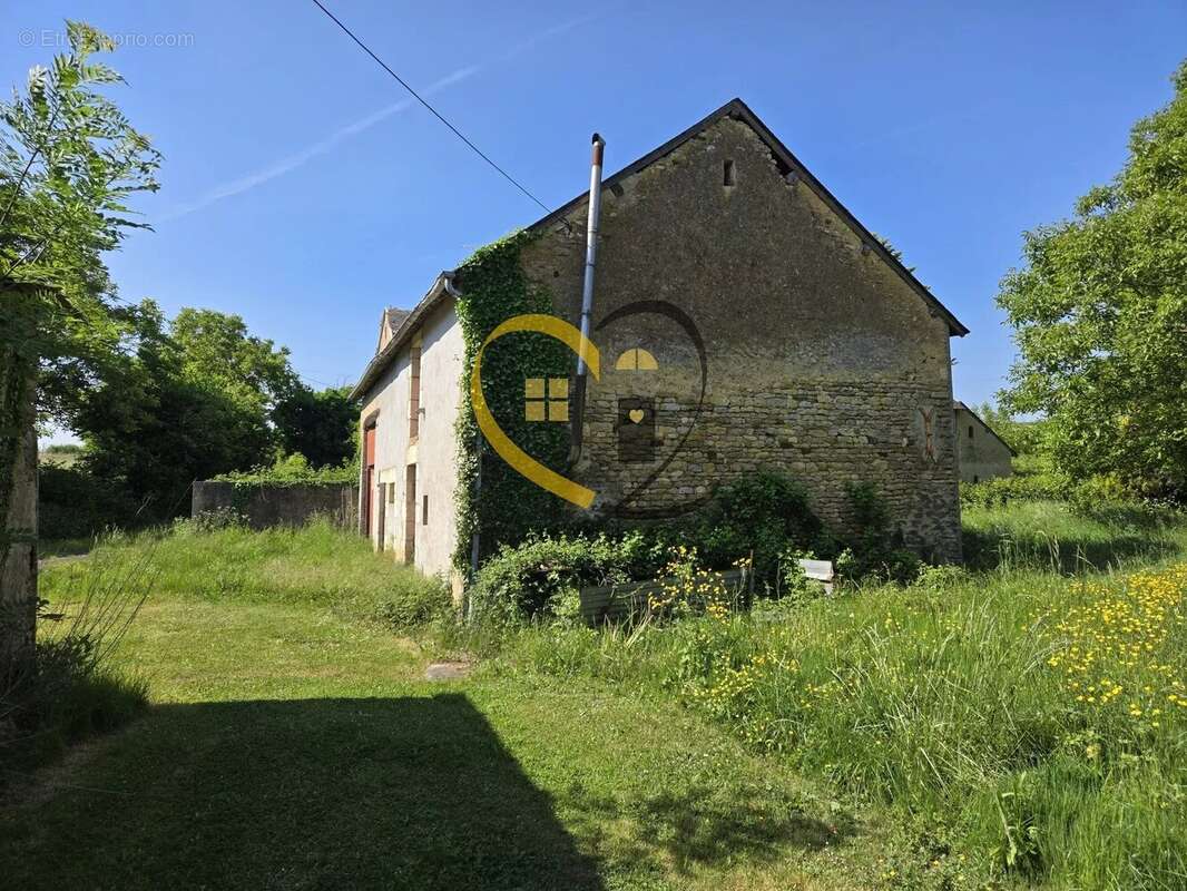 Maison à NEUVY-DEUX-CLOCHERS