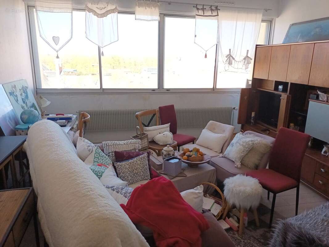 Appartement à MONTCEAU-LES-MINES