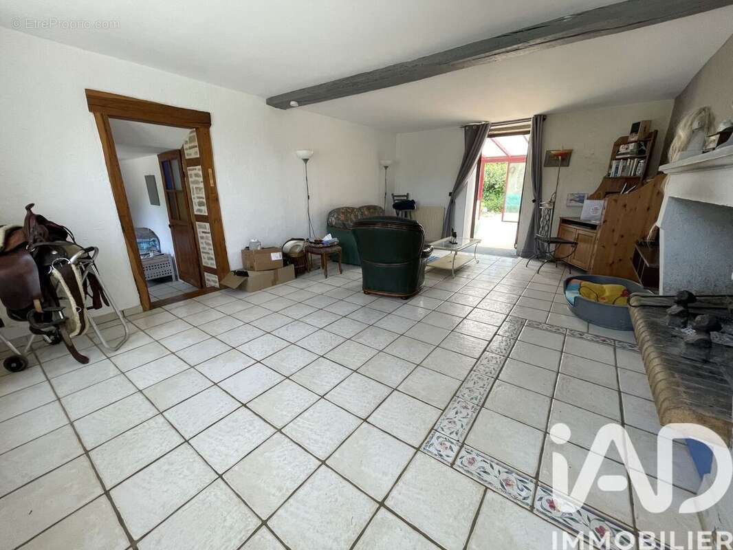 Maison 140 m² à Menou  - photo 5
