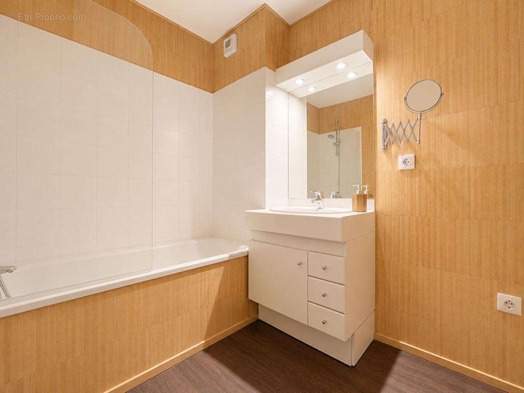 Vente T4 78m2 BORDEAUX (33800) - photo 5