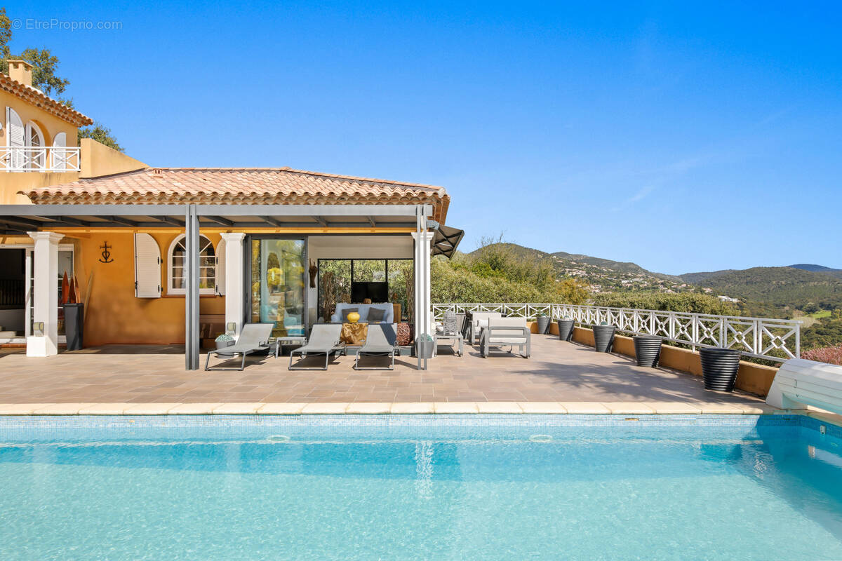 Maison à LA LONDE-LES-MAURES