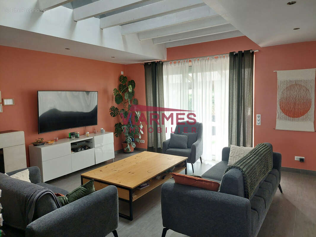 Maison à BELLOY-EN-FRANCE