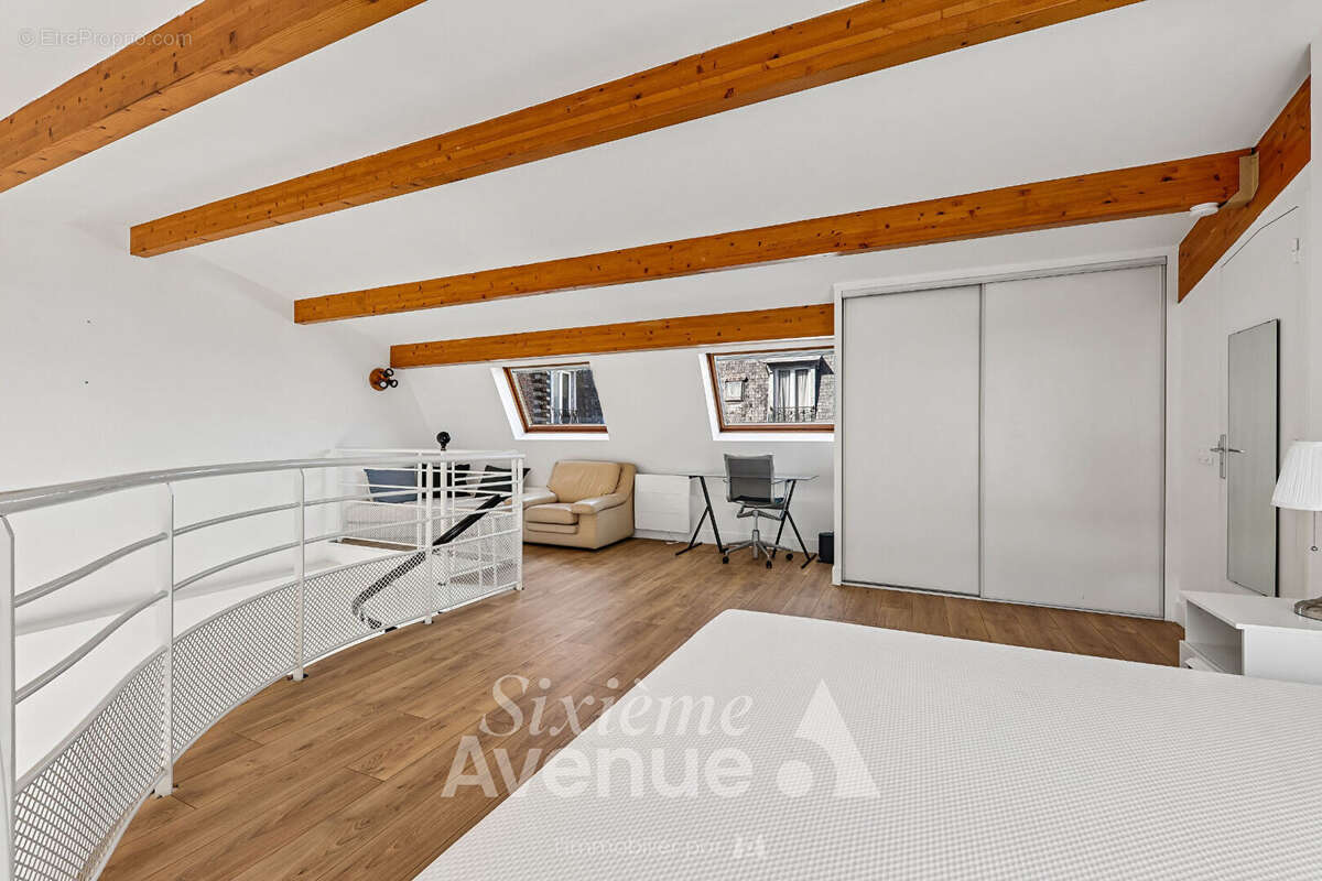 Appartement à PARIS-18E