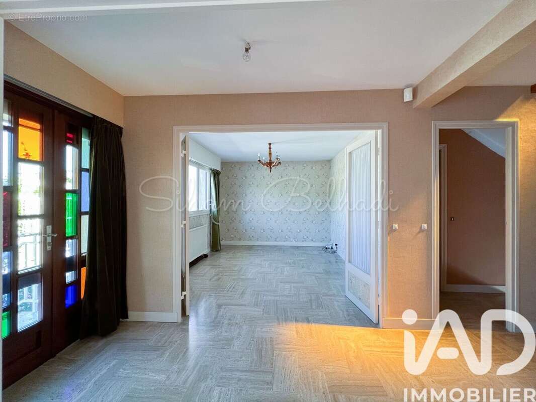 Maison 140 m² à Saint-Maur-Des-Fosses  - photo 2