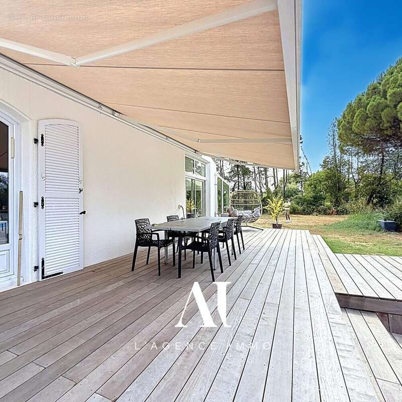 Maison 130 m² à Villeneuve-Les-Maguelone  - photo 2