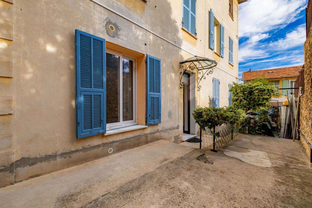 Appartement à BEAUSOLEIL