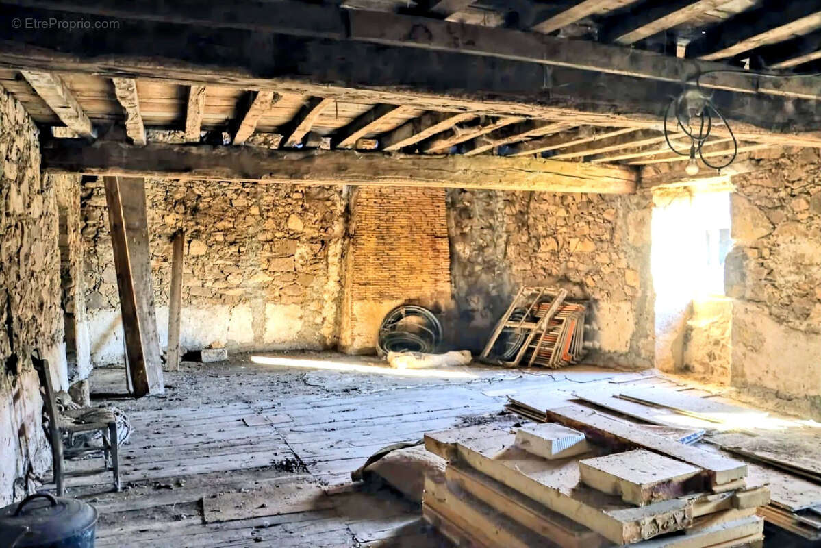 Maison à ROCHECHOUART