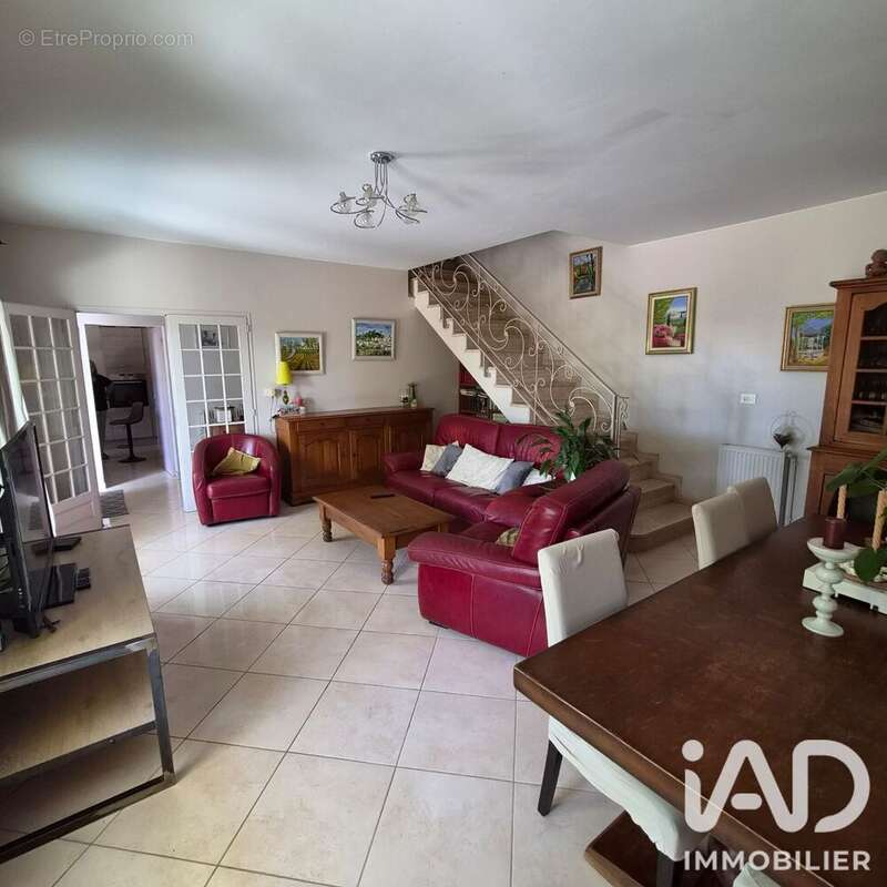 Maison 139 m² à Saint-Nicolas-De-La-Grave  - photo 5