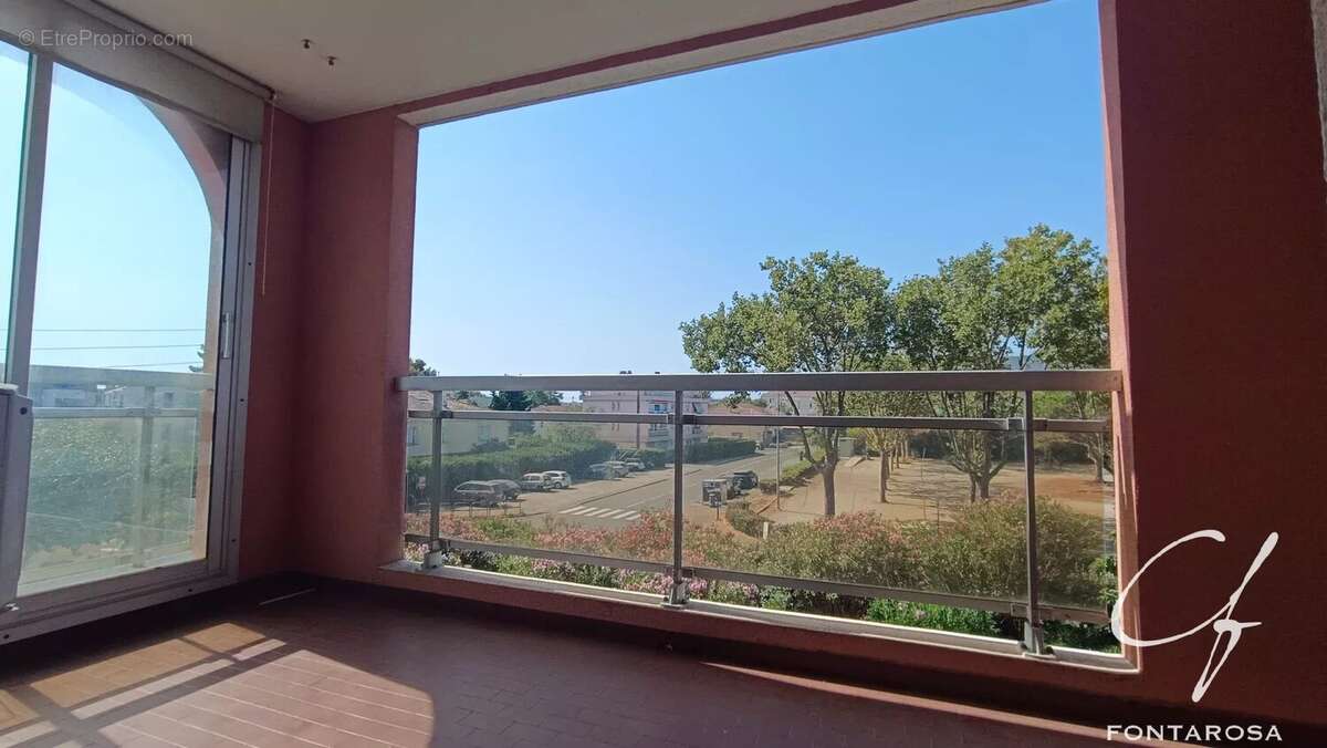 Appartement 2 pieces, parking et cave - frejus - photo 3