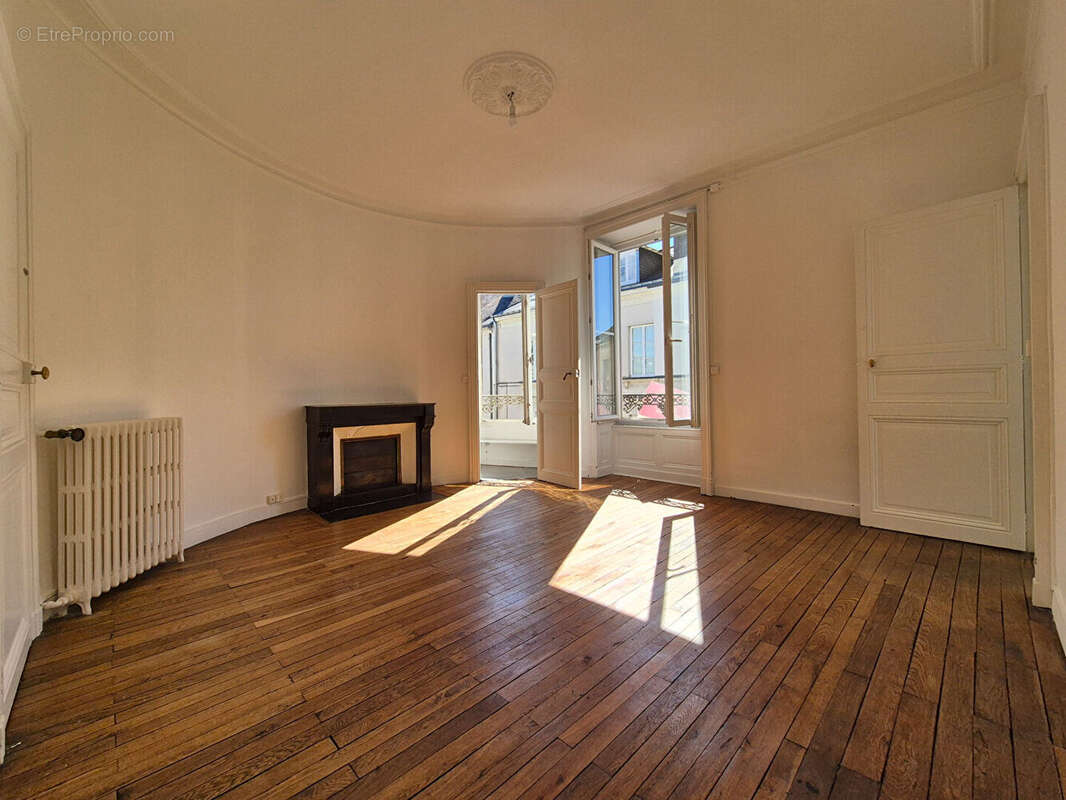 NANTES centre - bel appartement 5 pièces de 143 m² - photo 5