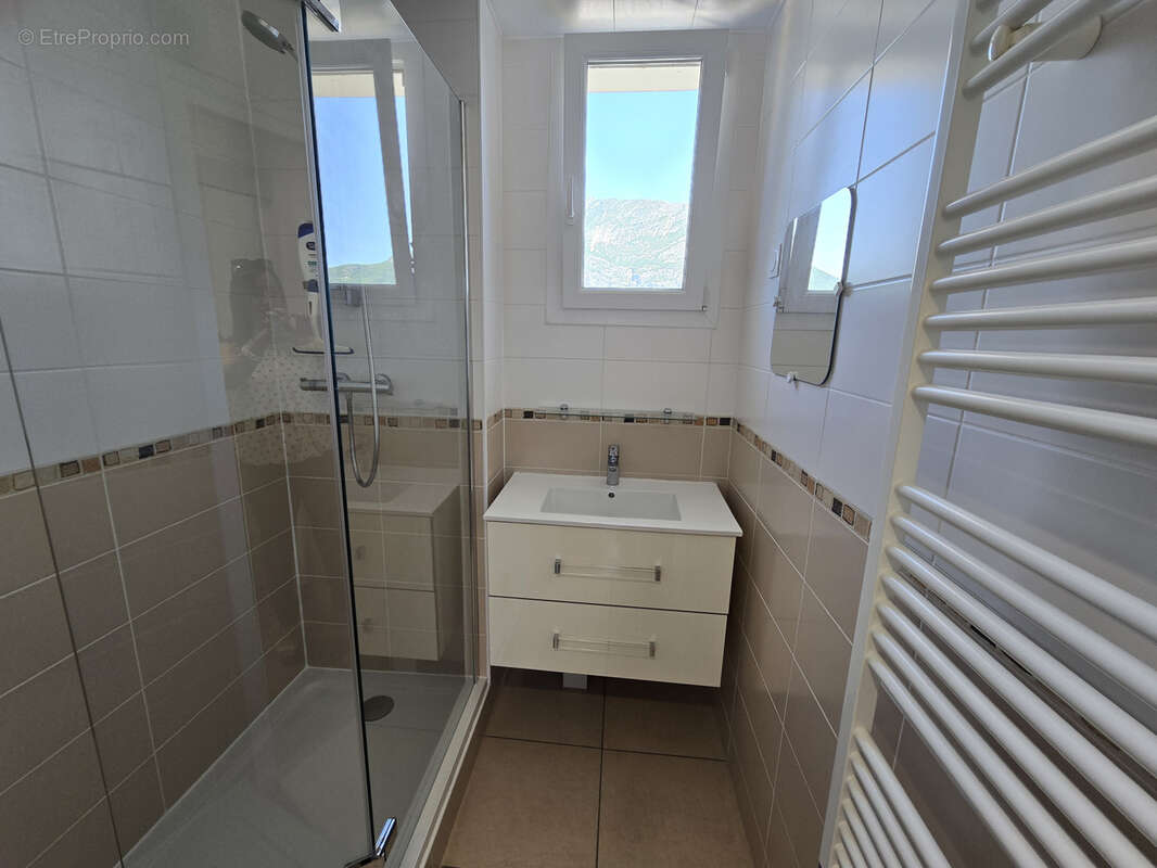 Appartement à SASSENAGE
