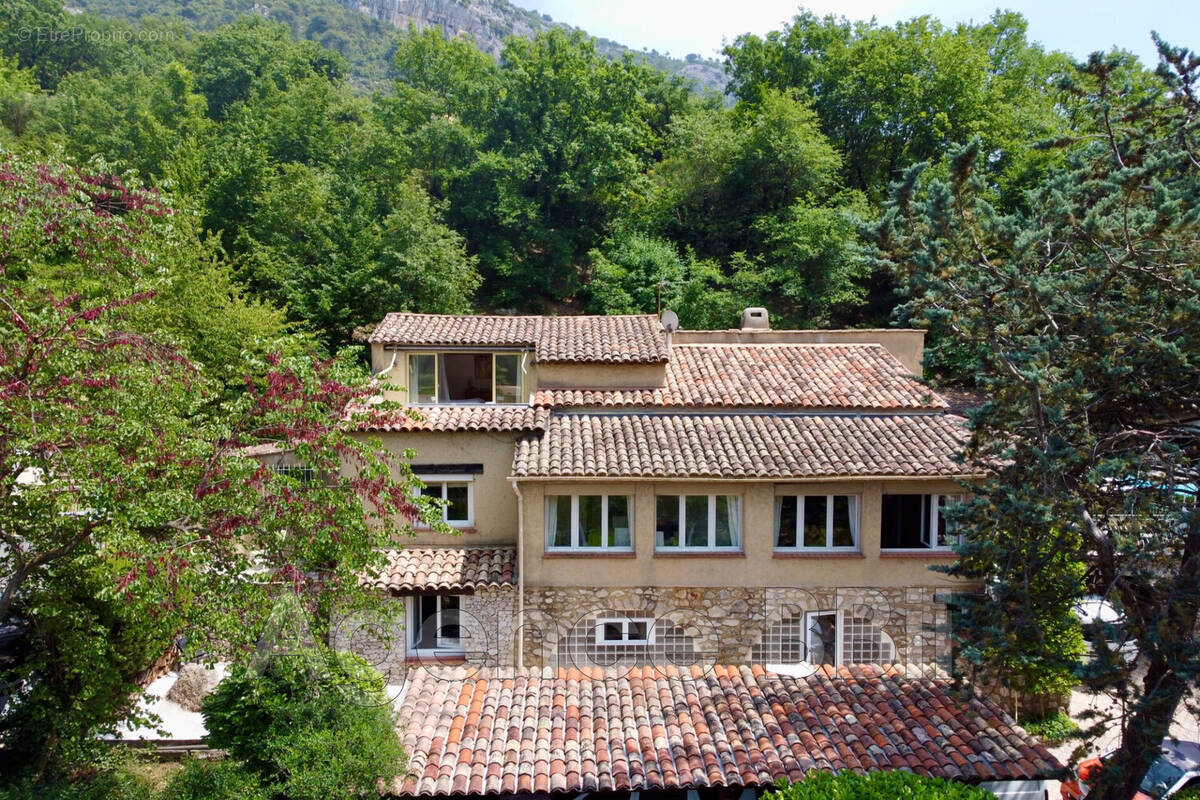 Maison à TOURRETTE-LEVENS
