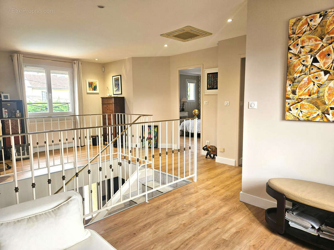 Maison à BOURGOIN-JALLIEU