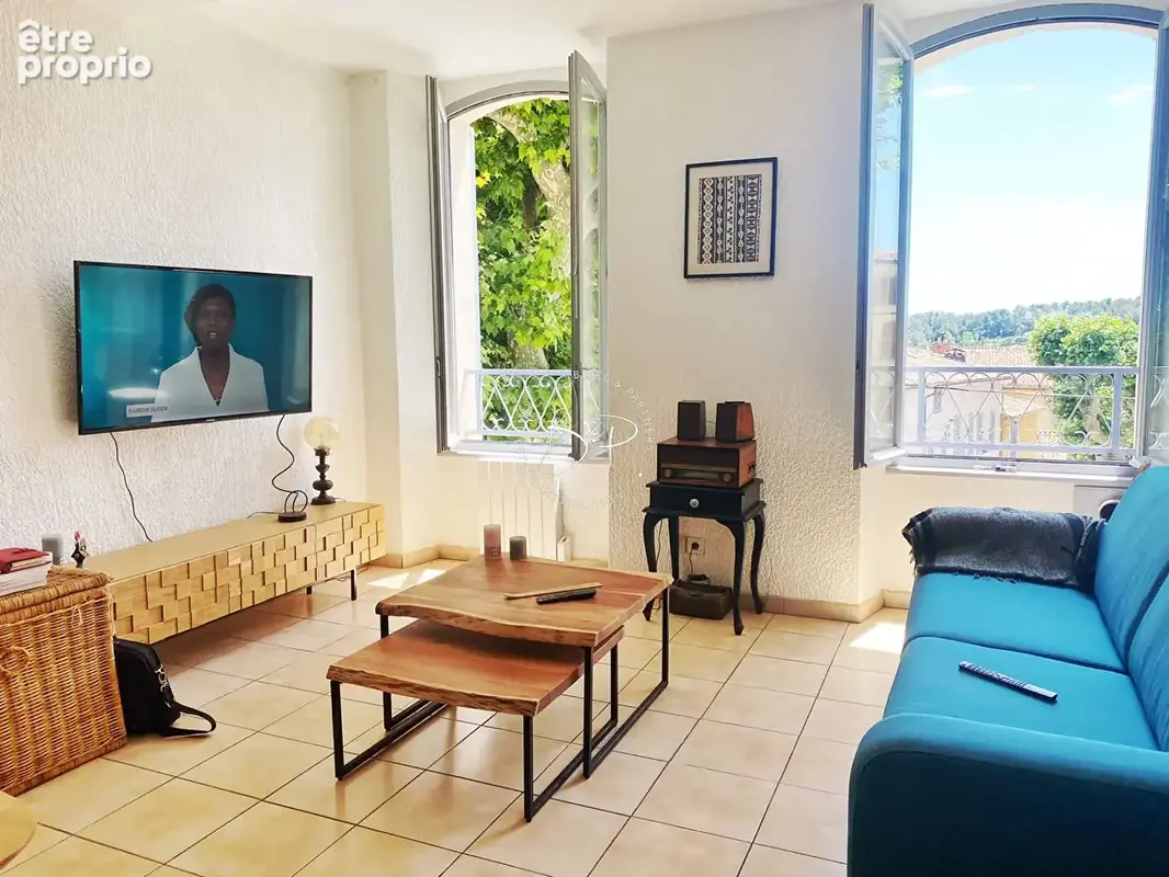 Appartement à LORGUES