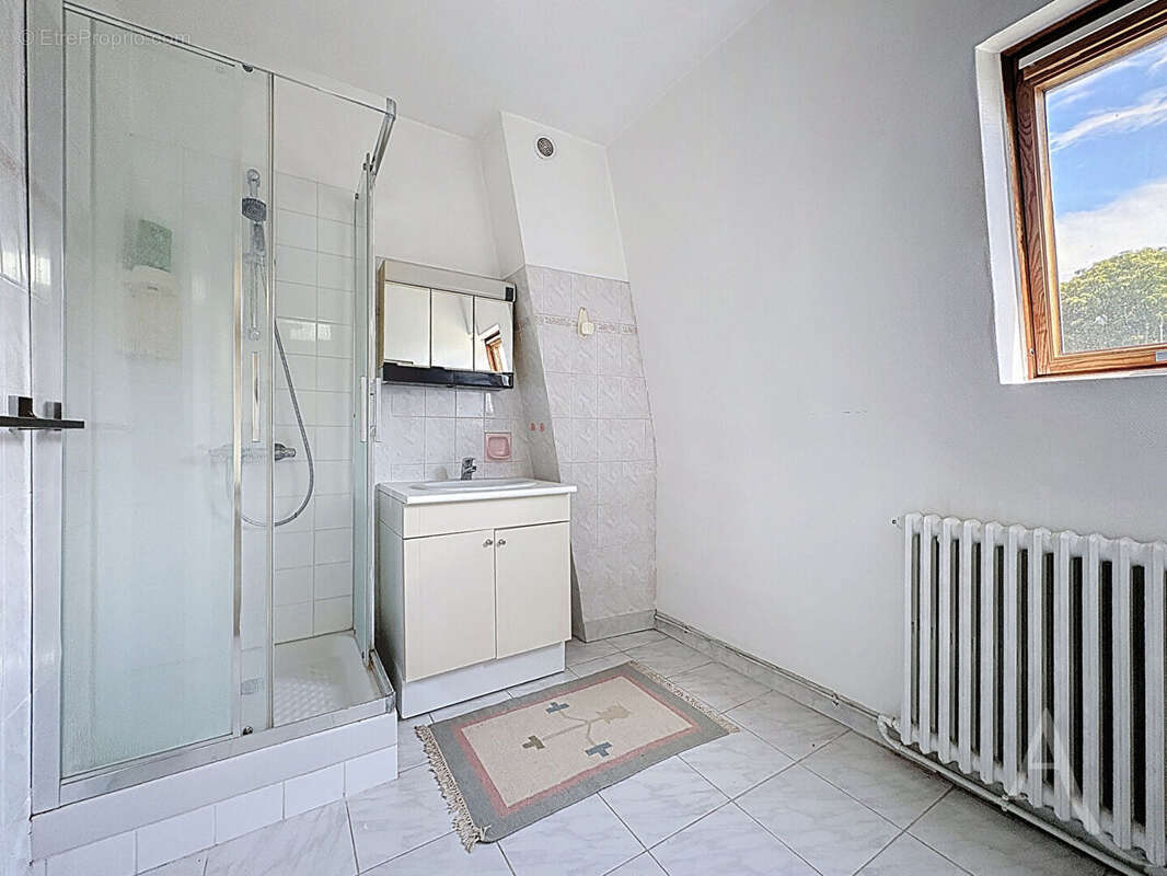 Maison à MANTES-LA-JOLIE