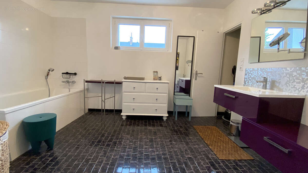 Maison à VILLIERS-SUR-LOIR