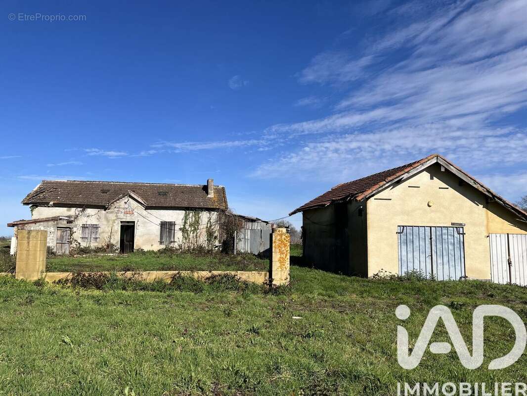 Maison 90 m² à Aurions-Idernes  - photo 2