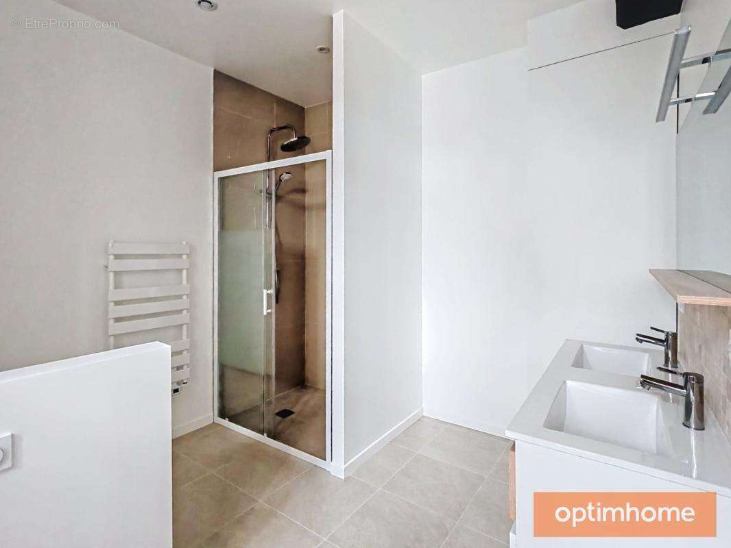 Mouy – superbe appartement t4 rénové – 80,40 m² – dpe b – 3 chambres – 2 stationnements - photo 5