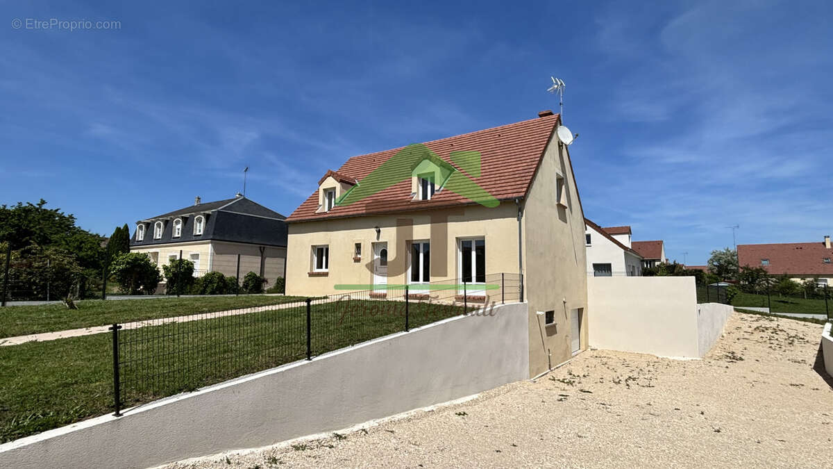 Maison à CHATEAUDUN