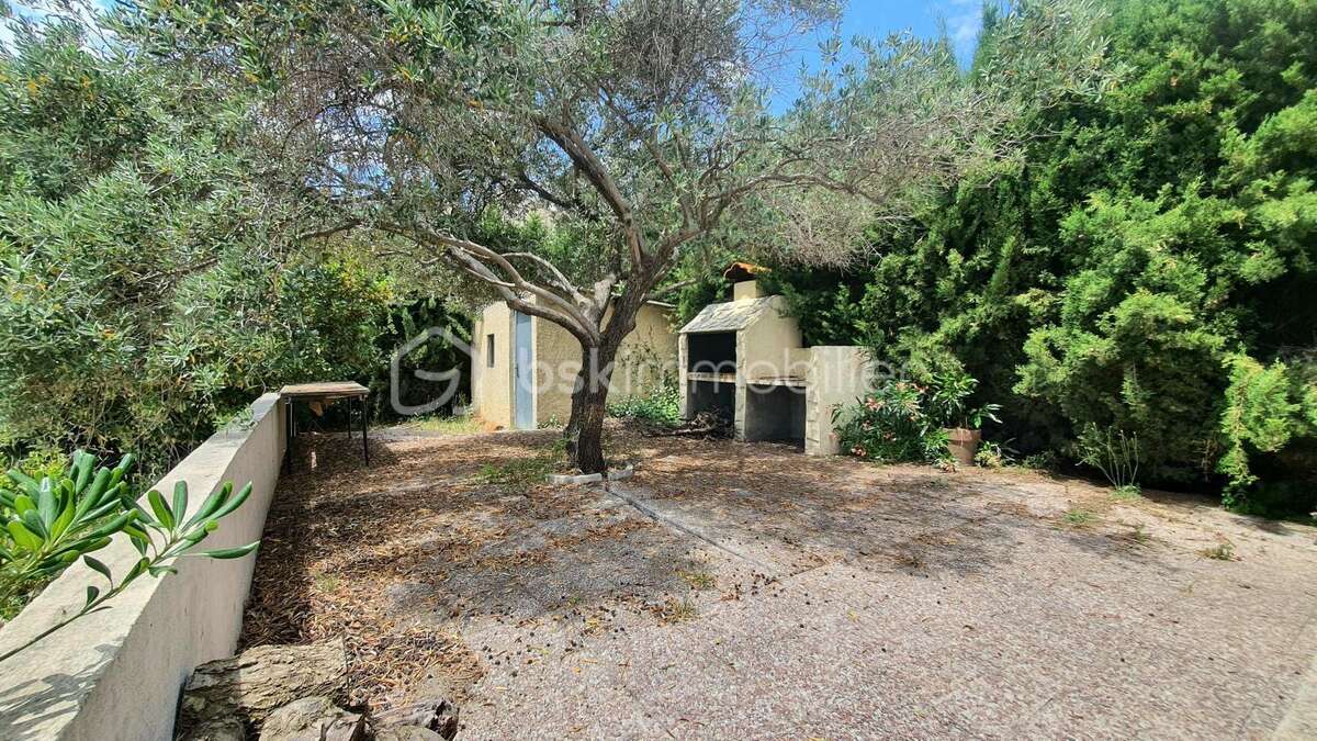 Maison 103 m² – 3 chambres – 2 salles d'eau – terrain 716 m² – garage - photo 8