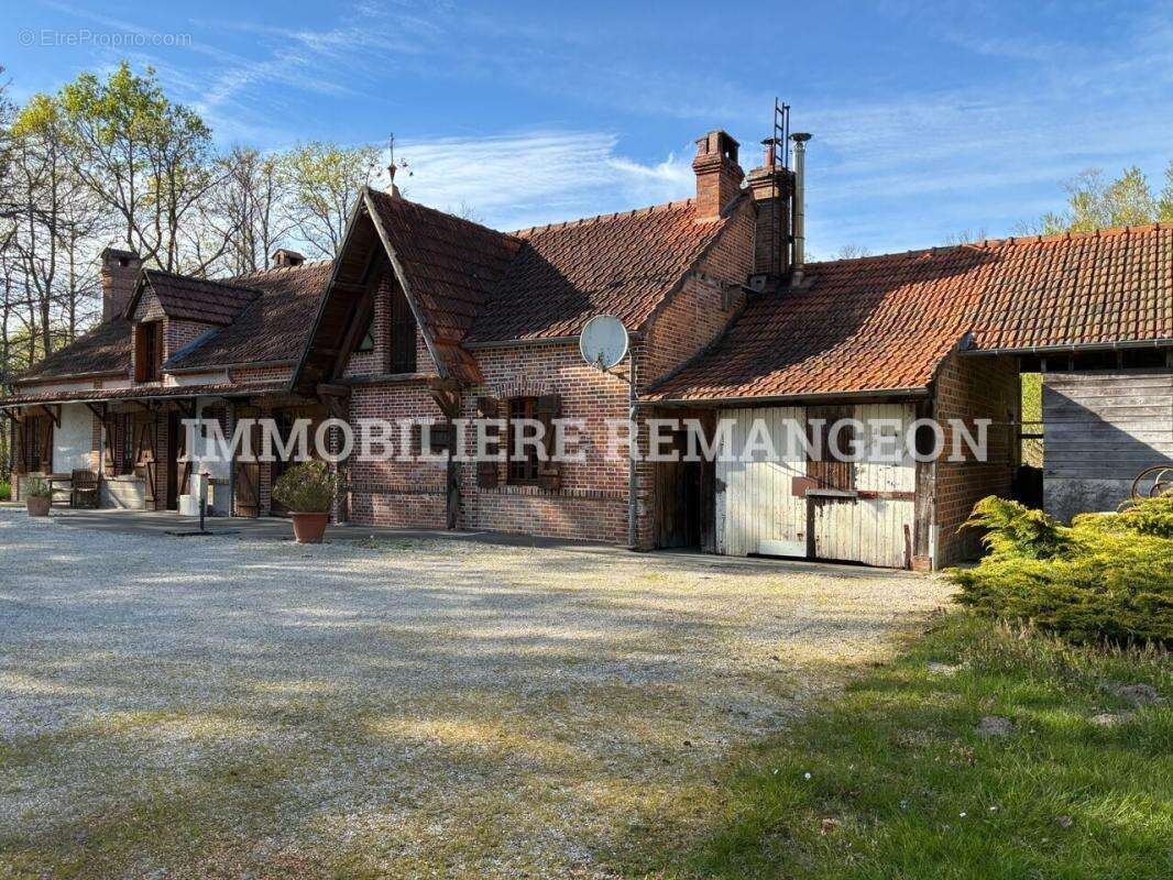 Maison à SENNELY