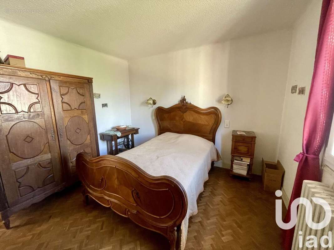 Photo 8 - Appartement à CENAC-ET-SAINT-JULIEN