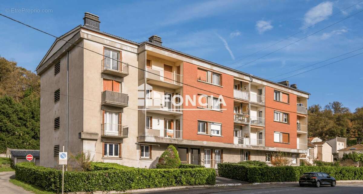 Appartement à DECAZEVILLE