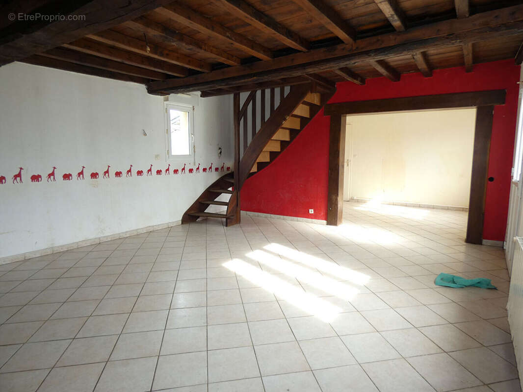 Maison à SAINT-HILAIRE-DU-HARCOUET