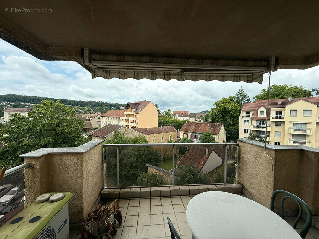 Appartement à LONS-LE-SAUNIER