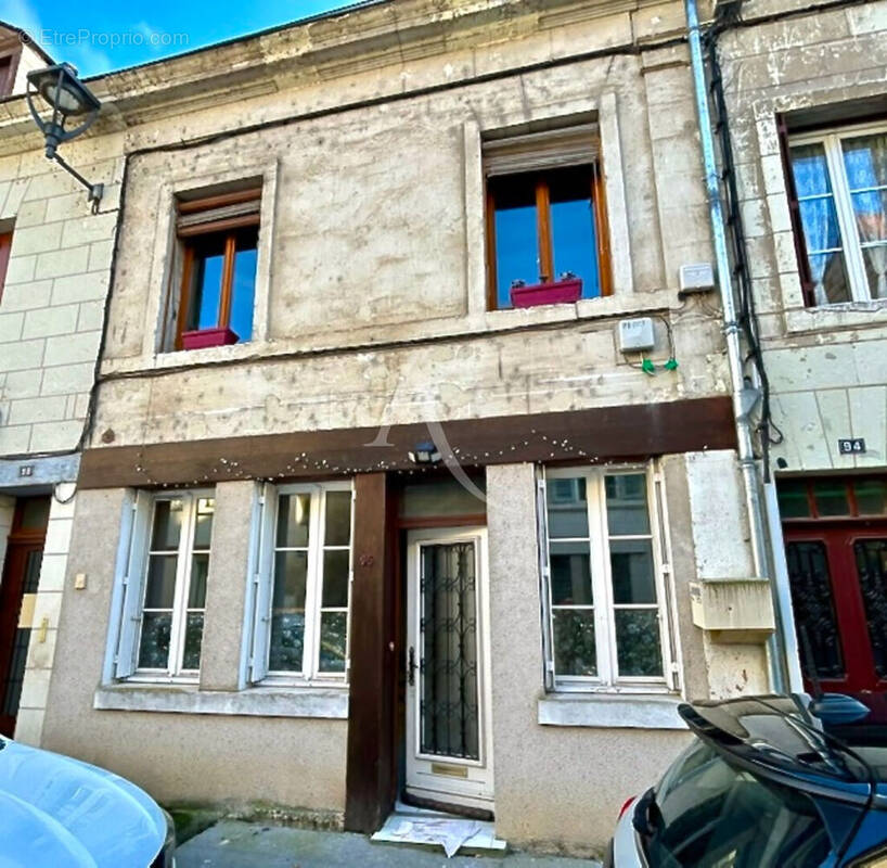 Maison à MONTRICHARD