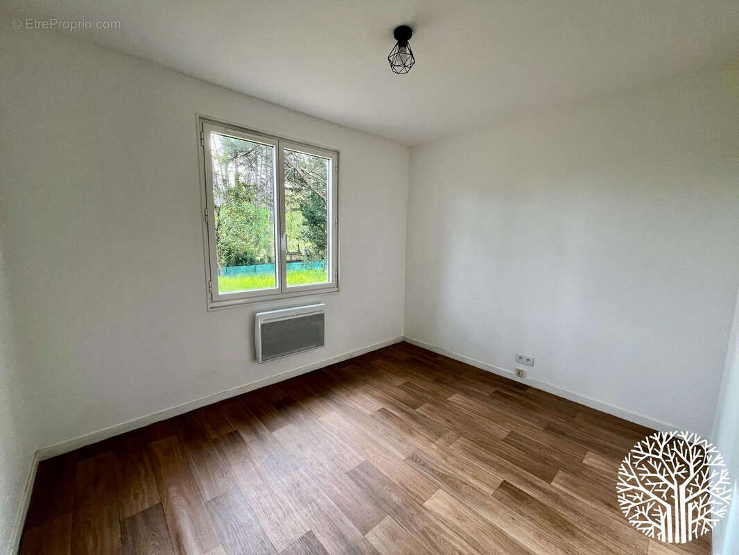 Maison à NOISY-SUR-ECOLE