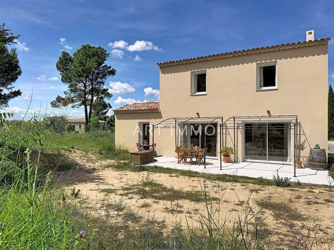 Maison à ROBION