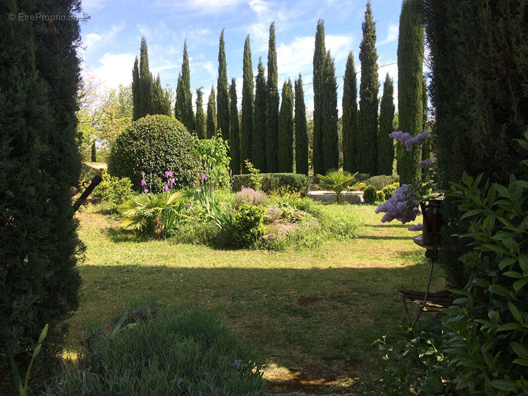 Maison à VAISON-LA-ROMAINE
