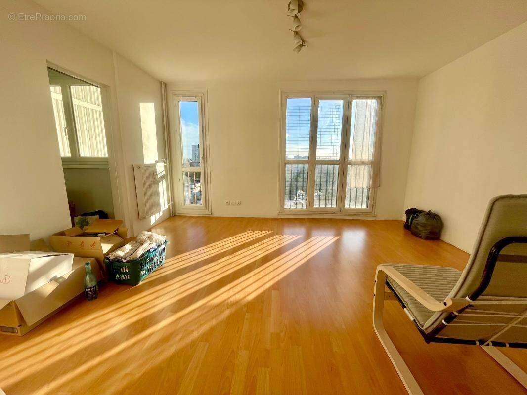 Appartement à LES ULIS