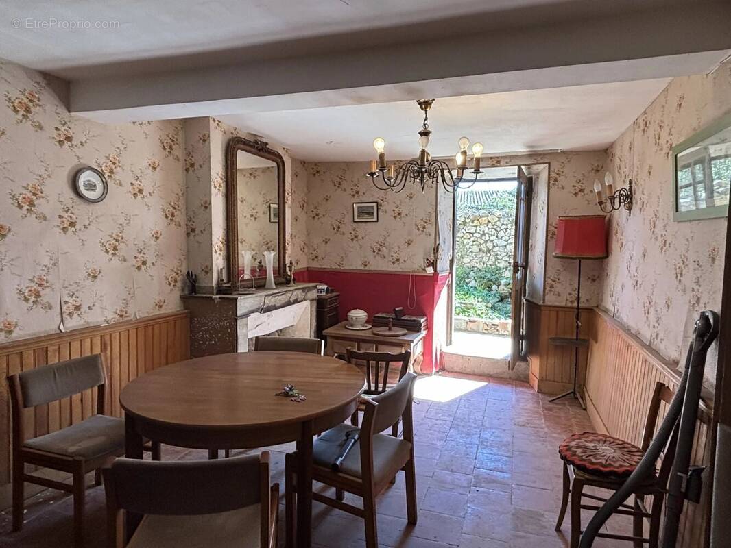 Maison à LES BORDES-SUR-ARIZE